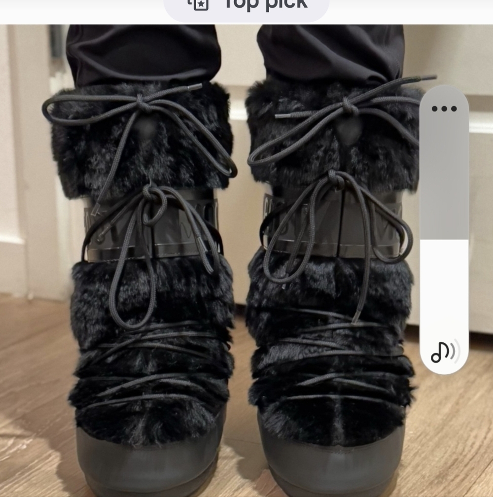Moon Boots - Picture 2 of 5